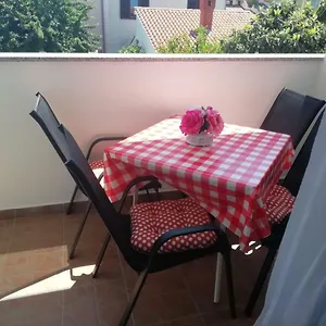 Bevanda , Pula Kroatien