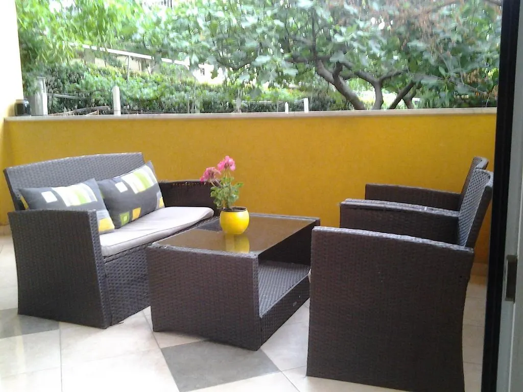 Apartments Jelicic Selce