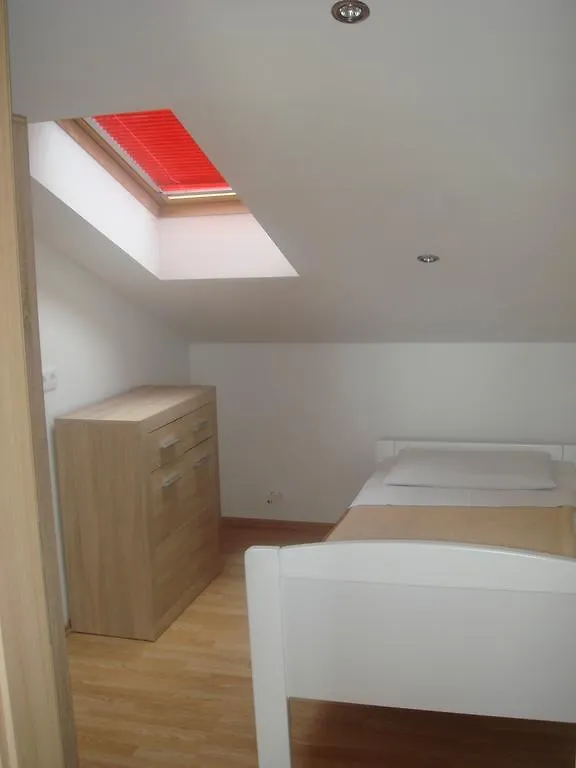 Apartments Jelicic Selce