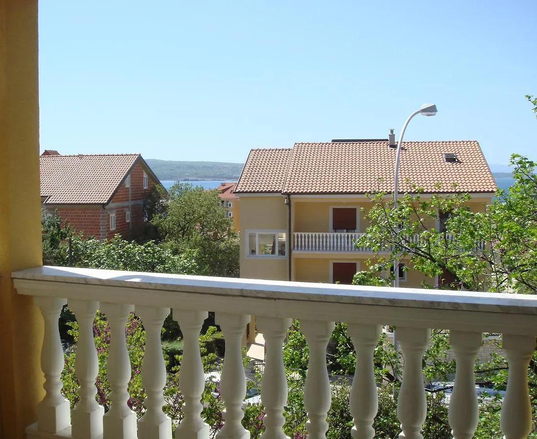 Apartments Jelicic Selce